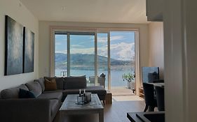 Mjos Tower - Balcony Suite With Lake View